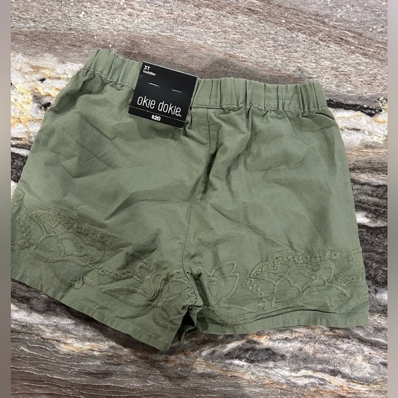 ⭐️Okie Dokie Toddler shorts- Size 3T- NEW⭐️ - Picture 4 of 4